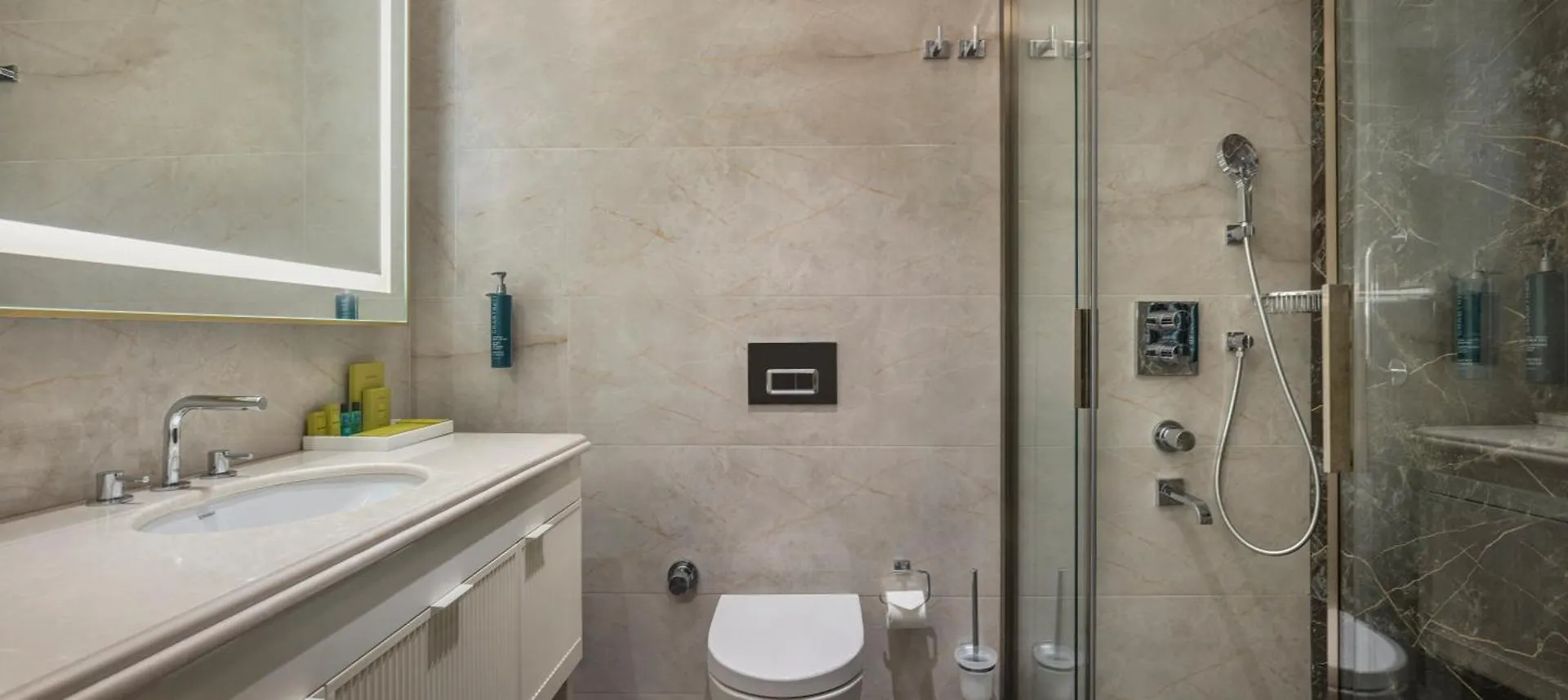 Hilton Mall Of Istanbul Hotel