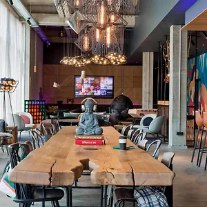Отель Moxy Sydhavnen ***