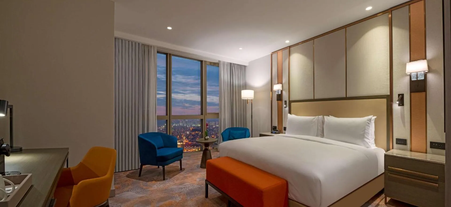 Hilton Mall Of Provincia di Istanbul 5*,