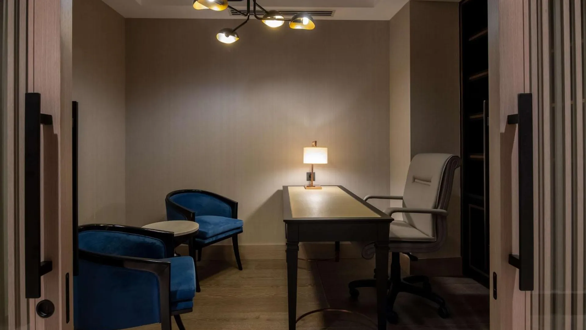 Hilton Mall Of Provincia di Istanbul 5*,  Turchia